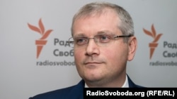Олександр Вілкул нагадав, що після сигналу «Повітряна тривога» люди мають від 5 до 10 хвилин, аби пройти в укриття
