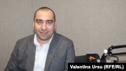 Sergiu Dărănuță în studioul Europei Libere