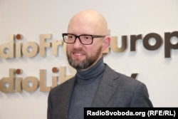 Арсеній Яценюк впевнений, що Україну не беруть до НАТО через страх перед Росією