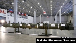 Елемент системи крилатих ракет SSC-8/9M729 на виставці у виставковому центрі «Патріот» під Москвою, фото 23 січня 2019 року