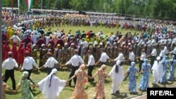 Улуттук биримдик күнү жыл сайын 27-июнда белгиленип келет. 27-июнь, 2006-жыл