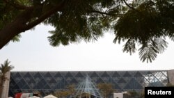 نمای عمومی بیرون موزیم