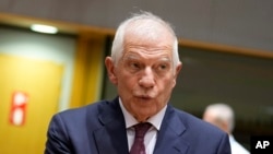 Șeful diplomaţiei europene, Josep Borrell, a anunțat că miniştrii de Externe din Uniunea Europeană au ajuns la un acord de principiu pentru lansarea unei operaţiuni militare care să protejeze vasele comerciale ce navighează în Marea Roşie.