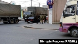 Вулиці Мелітополя щодня патрулюють окупанти, дорогами пересувається військова техніка. Квітень 2022 року