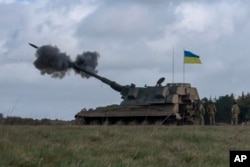 Навчання українців на САУ AS90 на полігоні у Британії в 2023 році