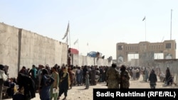 گذرگاه سپین بولدک - چمن که از روز یکشنبه گذشته به این طرف مسدود گردیده است. 