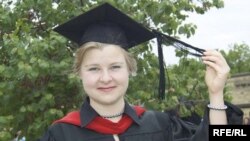 Несмотря на то, что сам президент проявил искреннее участие в судьбе колледжа, темных пятен во всей этой истории по-прежнему остается достаточно много