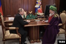 Таджуддин Талгатца цхьанакхетарехь ву Путин Владимир, 2017 шо