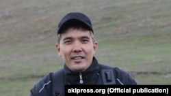 Элери Битикчи.