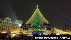 Відкриття святкового містечка відбулося без традиційного концерту та параду