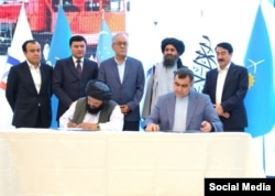 Підписання угоди між «Талібаном» і Узбекистаном