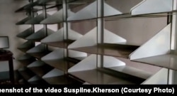 Пустые полки Херсонского областного архива после российской оккупации. Скриншот видео «Суспільне.Херсон»