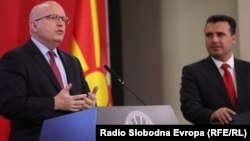 вд помошникот државен секретар за Европа и Евроазија на САД, Филип Рикер на денешната прес-конференција во Владата со премиерот Зоран Заев. 