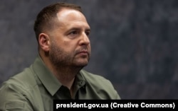 Андрій Єрмак у травні 2022 року. Йому, як і президенту Зеленському, віддають належне, що вони не полишили Київ в перші, найтяжчі, місяці війни