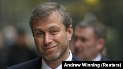 У заяві Абрамовича, опублікованій на сайті команди, вказано, що він вважає продаж таким, що відповідає загальним інтересам команди