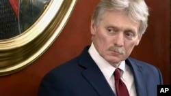 За словами Дмитра Пєскова, в Росії й Ірану «розвиваються відносини, у тому числі в галузі військово-технічного співробітництва»