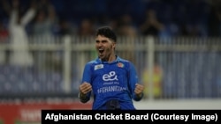 افغان توپ وهونکی کرکټر - رحمن الله ګربز 