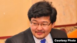 Данияр Аманалиев.