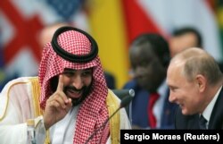 Мохаммед бін Салман та Володимир Путін під час саміту «Групи двадцяти» у Буенос-Айресі, 30 листопада 2018 року