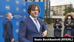 Іраклі Кобахідзе став головою «Грузинської мрії» 16 січня 2021 року. Він не вагається назвати політичного супротивника «злочинцем» без вироку суду