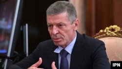  Dmitri Kozak, reprezentantul președinției ruse pentru relațiile economice și comerciale cu R. Moldova, a fost la Chișinău, unde s-a întâlnit cu președinta Maia Sandu, 11 august 2021. 