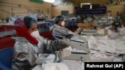 یک کارخانه تولیدی در ولایت کابل