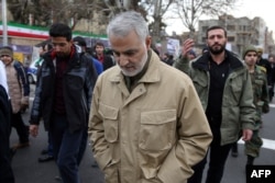 Касем Сулеймани, высокопоставленный военный командир Корпуса стражей исламской революции (КСИР) Ирана, посещает торжества по случаю 37-й годовщины Исламской революции в Тегеране, Иран, 11 февраля 2016 года