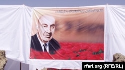 سردار محمد داوود موسس نخستین نظام جمهوری در افغانستان 