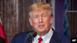 د امریکا مخکېنی ولسمشر ډونالډ ټرمپ