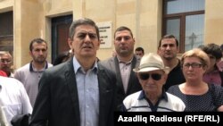 Ադրբեջան - Ժողճակատի առաջնորդ Ալի Քերիմլին համախոհների հետ, արխիվ