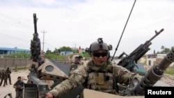 په همدې حال کې د کندز سیمه ییز چارواکي وايي چې د افغان ځواکونو د طالبانو ستر پوځي عملیات ته یې ماته ورکړه