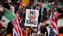 Американские вопросы: Многомиллионные протесты – сигнал Трампу?