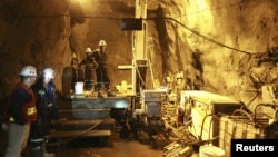 Кумтөр кени