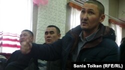 Есенжан Жоросов, мастер бригады компании ЮВСГ. Актау, 12 февраля 2015 года. 