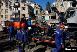 Зруйнований російською ракетною атакою житловий будинок у Києві. Україна, 28 серпня 2025 року