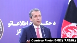 د افغانستان د ولسمشرۍ ماڼۍ ویاند صدیق صدیقي د حکومت د رسنیو په مرکز کې خبریالانو ته د ځواب ورکولو پر مهال