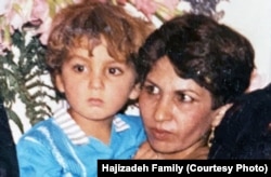 کارون حاجی‌زاده و مادرش روح‌انگیز سلطانی‌نژاد