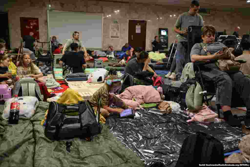 Hazırda 46 metro stansiyası sutka ərzində sığınacaq kimi fəaliyyət göstərir.