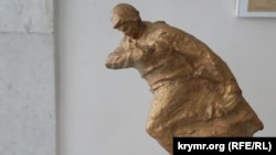 Скульптура «Олександр Матросов» кримського майстра Віталія Зайкова