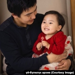 Бакай Ташматов с дочерью Аруузат.