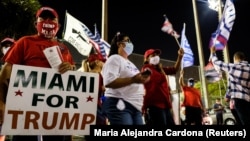 Mayamidə Donald Tramp tərəfdarları. (Foto arxiv)