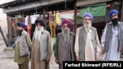 د خیبر قبایلي ضلعې په تیرا او باړه کې د هندوانو او سېکانو شاوخوا ۳۰۰ کورنۍ میشتې وې چې اوس پېښور او د ملک نورو برخو ته کډه شوې دي.