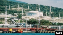 Новоросійськ є одним із найбільших російських морських портів, через які здійснюються поставки нафти за кордон. Фото архівне