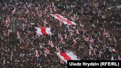 Поки, як повідомляється, міграційна служба не ухвалювала рішення щодо прохачів захисту із Білорусі