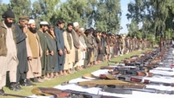 آرشیف، افراد گروه داعش که در ولایت ننگرهار به حکومت تسلیم شدند. November 17 2019