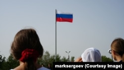 Подвір'я перед храмом пастора у Мелітополі