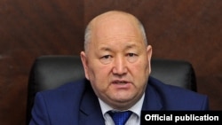 Жеңиш Разаков.