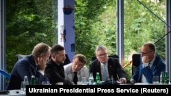 رهبران شماری از کشورهای اروپایی با رئیس جمهور اوکراین(آرشیف) 