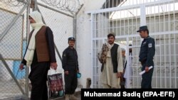 ارشیف، افغان بندیان