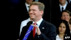 Комесарот за проширување Штефан Филе